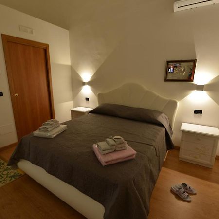 L'Antico Palazzo Bed and Breakfast Canosa di Puglia Buitenkant foto